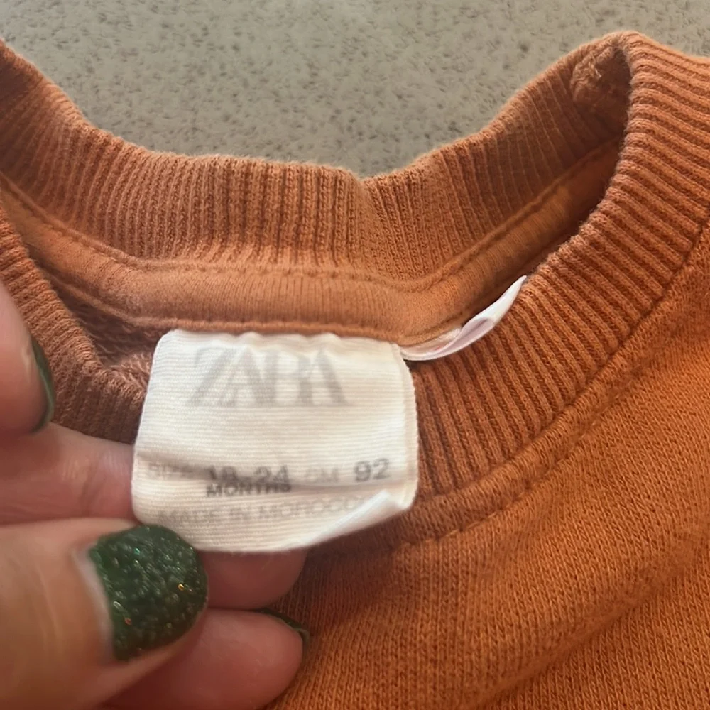 Toddler love Sweater - Picture 3 of 3